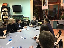 В библиотеке № 215 ЦБС ЗАО состоялась рабочая встреча "Молодежь и выборы"