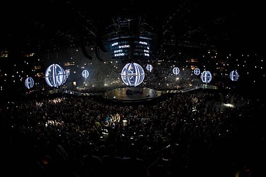 Триумф музыкантов и провал киноделов: фильм-концерт "Muse: Drones World Tour"