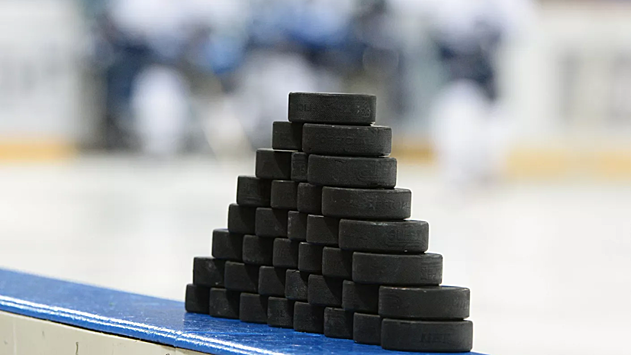 Потолок зарплат в НХЛ могут заморозить