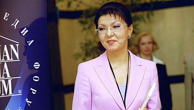 Дочь Назарбаева покинула парламент Казахстана