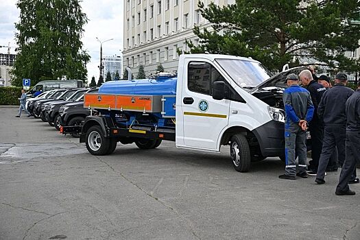 Десять автомобилей получила ветеринарная служба Удмуртии