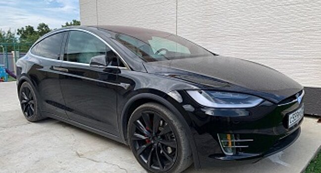 В Благовещенске продают «Теслу»