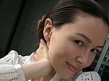 Анна Заворотнюк предстала в роковом образе в мини-платье