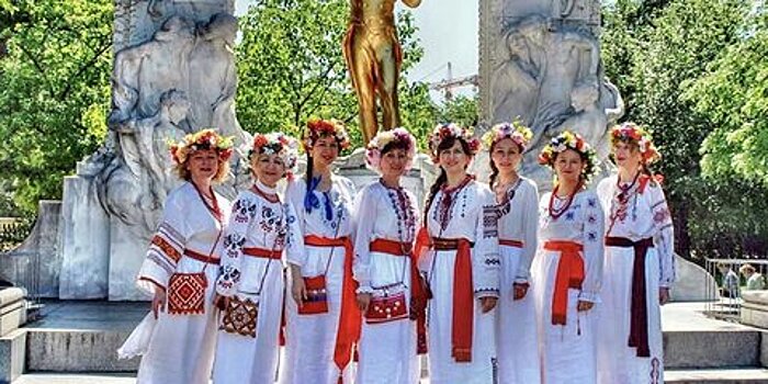 Выступления финалистов межрегионального фестиваля "Русское поле" покажут онлайн 29 августа