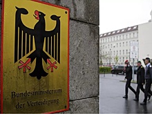 В Бундестаге заявили, что украинские мужчины должны вернуться на родину для участия в боевых действиях