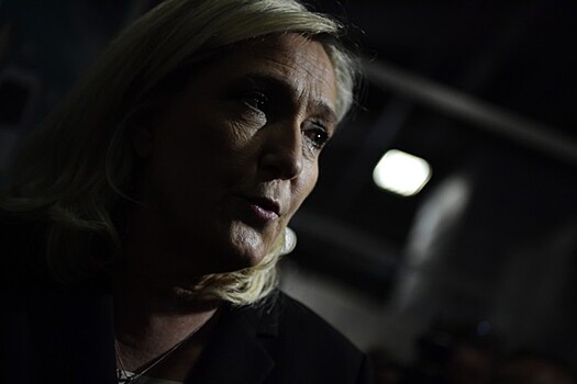 Ле Пен проиграла суд против Европарламента