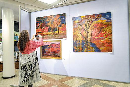 Вера в силу живописи: в Самаре показали картины советского классика