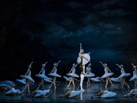 Шостакович Опера Балет приглашает на балет «Лебединое озеро»