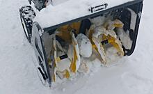 В Курске с последствиями снегопада борются 61 единица техники и 68 человек