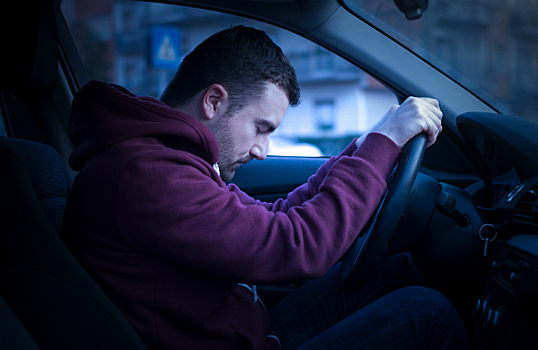 Водители такси все чаще работают без сна. Почему это происходит и как избежать трагедии?