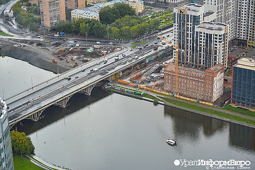 Мэр Екатеринбурга озвучил сроки сдачи Макаровского моста