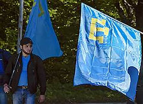 Крымские татары вышли на одиночные пикеты