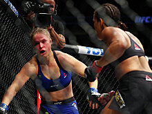 Бразильянка Нуньес нокаутировала бывшую чемпионку UFC Роузи на 48-й секунде боя
