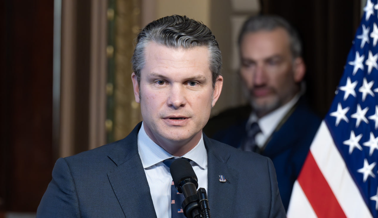 В Белом доме объяснили паранойю главы Пентагона