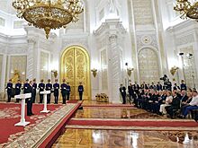 Путин поблагодарил лауреатов госпремий за труд на благо России