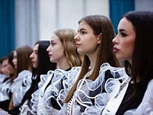 Последние звонки прозвенели для запорожских выпускников