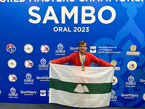 Сенатор Муратов поздравил курганского спортсмена с мировым чемпионством