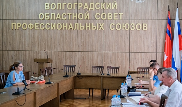 Прокурор Волгоградской области взял под личный контроль трудовые нарушения