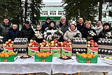 Тамбовские депутаты во главе с Евгением Матушкиным поздравили ветеранов с 8 Марта