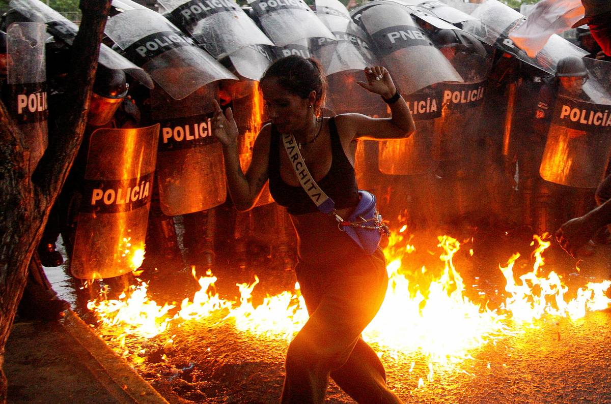 Вспыхнувшие протесты охватили почти всю Венесуэлу