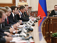 Медведев поручил подготовить план опережающего развития экономики