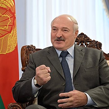 Лукашенко устроил «Вечера на хуторе близ Диканьки» с известными украинками