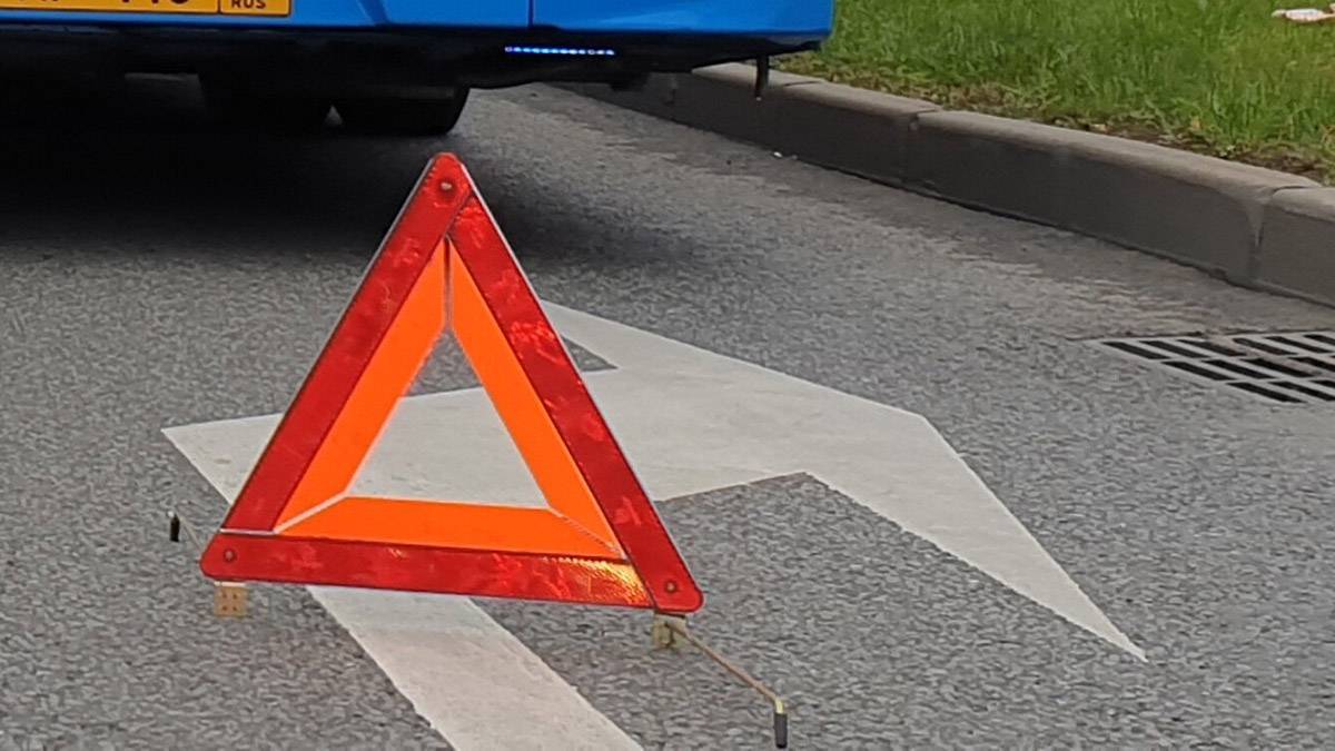 Устроивший массовую аварию на Липецкой улице водитель серьезно ранил спутницу