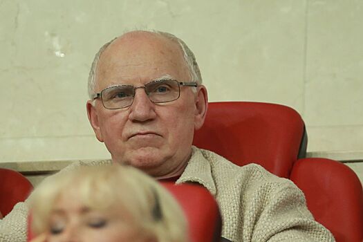 «За что чума на этот наш дом». Баринов — о новом главном тренере «Локо» Циннбауэре