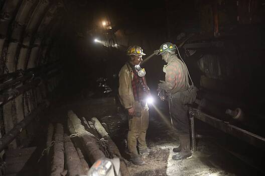 Эротическая фотосессия в угольной шахте возмутила власти Польши
