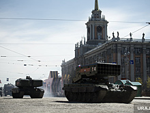 Как посмотреть два парада Победы не выходя из дома. Празднуйте 9 мая вместе с URA.RU