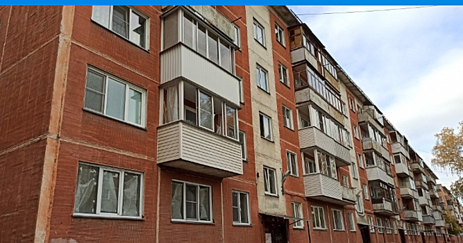 Прыгнувшую с сыном из окна мать хотят лишить родительских прав в Новосибирске