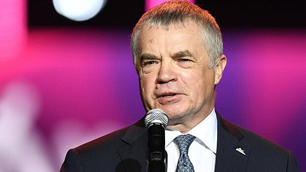 Медведев оценил слухи про конфликт Семака и Глушенкова