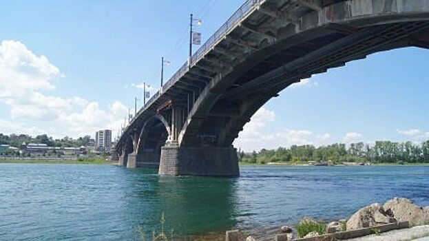 Движение транспорта по Глазковскому мосту в выходные дни будет закрыто для личного транспорта