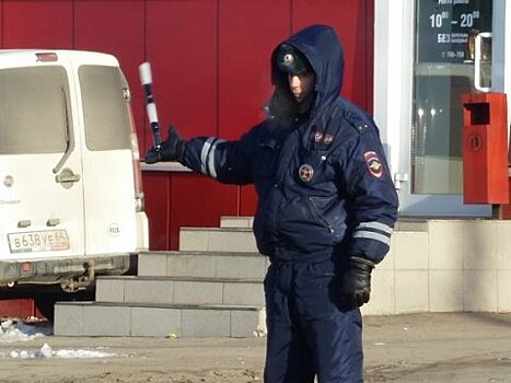 В Энгельсе водитель сбил на дороге шестилетнюю девочку