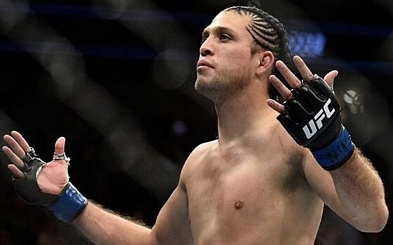 Титульный бой UFC перенесли из-за коронавируса