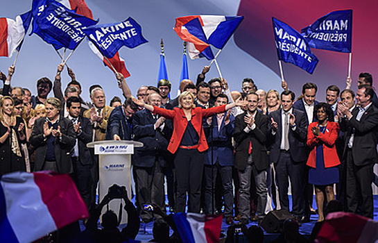Нобелевские лауреаты выступили против экономической программы Ле Пен
