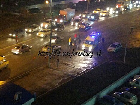 На проспекте Победы в Оренбурге сбили пешехода