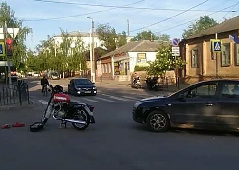 В Ливнах мотоциклист пострадал в столкновении с «Фокусом»