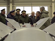 Сергей Шойгу проверил, как наращивают выпуск высокоточных ракет