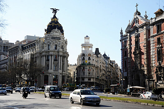 Испанцам запретили въезд в центр Мадрида на авто