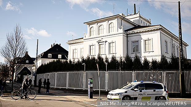 Датские либералы обожгутся на российском посольстве