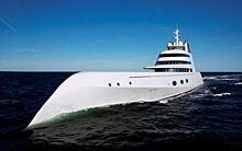 Крупнейшую в мире яхту российского миллиардера арестовали в Гибралтаре