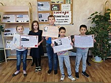 У Могилы Неизвестного Солдата возложили венки в честь победы в Сталинградской битве