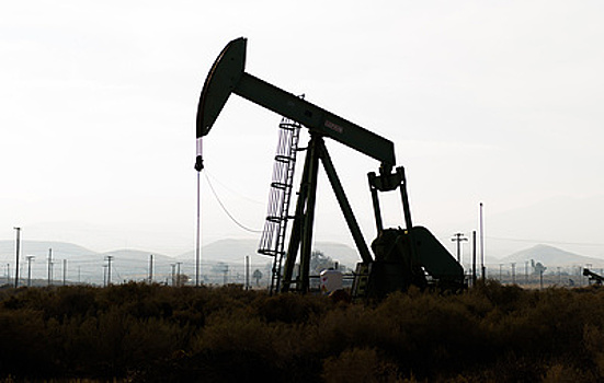 Цена нефти Brent на ICE опустилась ниже $68