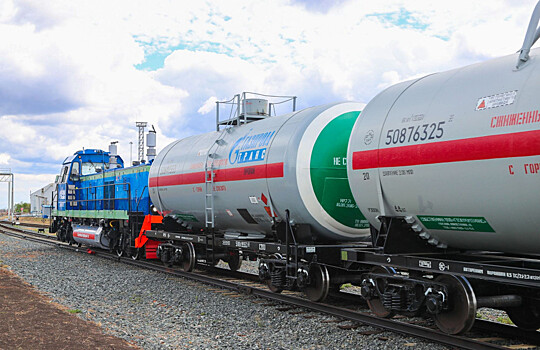 В Оренбурге запустили уникальный локомотив на природном газе