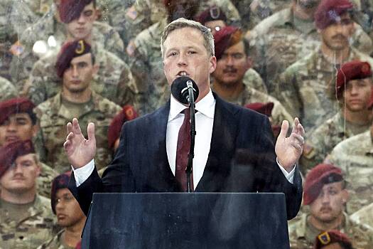 «Единственный, кто способен закончить конфликт». В США нашли нового переговорщика по Украине. Кто он такой?