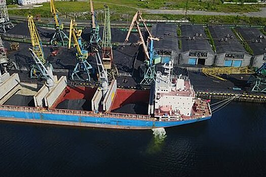 В России собрались за восемь лет построить новые суда для перевозок угля
