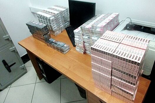 В Сочинском аэропорту у пассажиров нашли 342 блока контрафактных сигарет