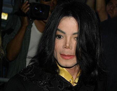 Племянница Майкла Джексона состояла в отношениях с одним из обвинителей поп-короля