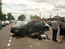В Белгородской области мотоциклист врезался в кроссовер